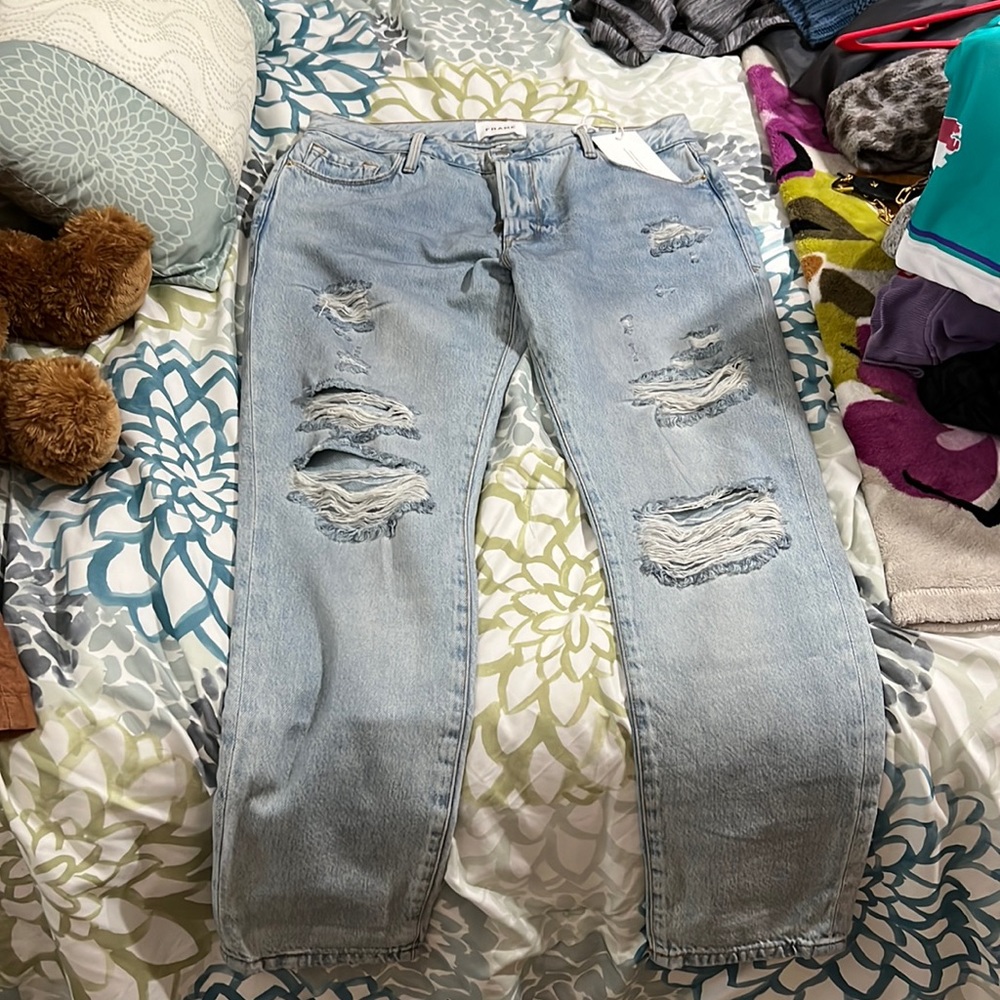 Brand NWT Frame jeans size 27. Boyfriend style
